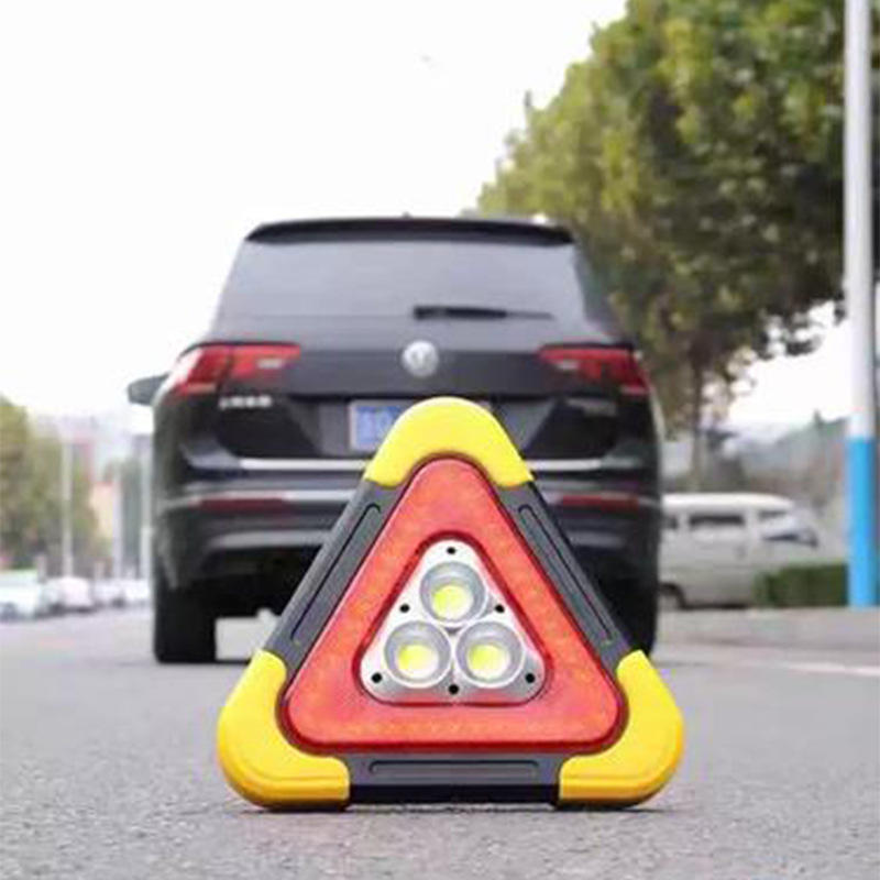 🔥 LA SÉCURITÉ ROUTIÈRE🚗 - Grande promotion🆘 Signalisation 3-EN-1 d'Urgence Solaire Triangulaire✨